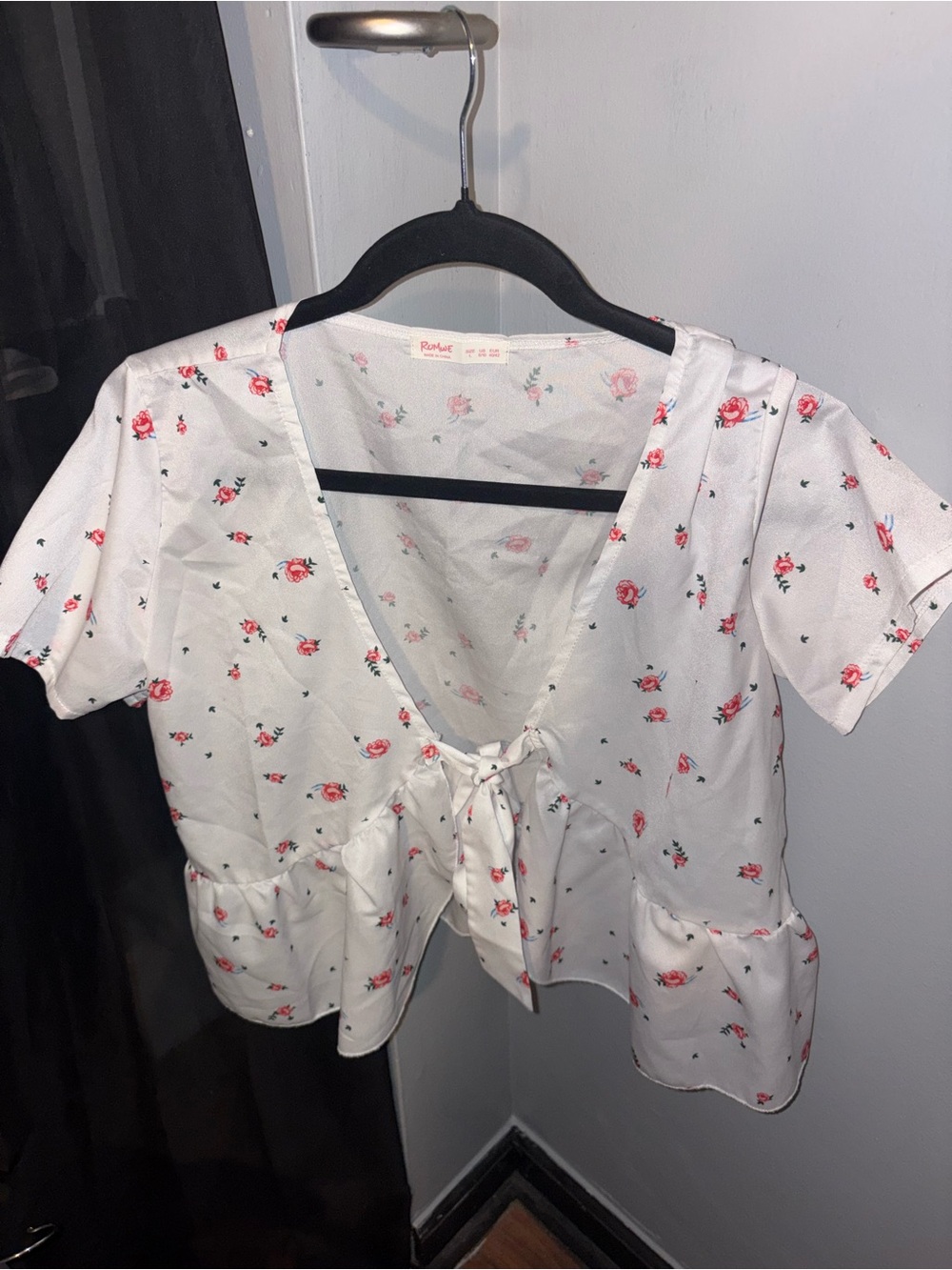 ROMWE White Floral Tie-Front Peplum Blouse with Pink Rose Print